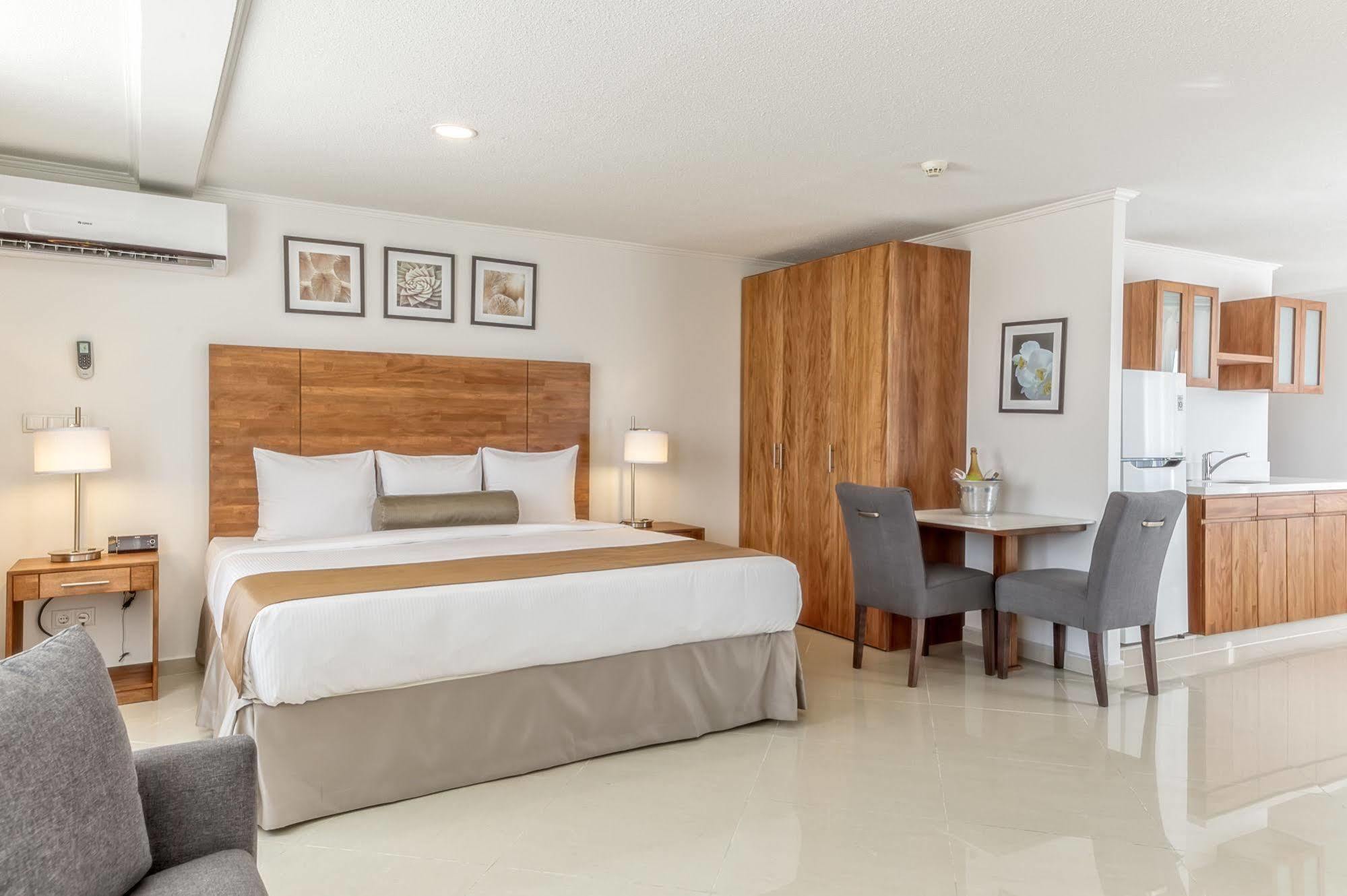 City Suites & Beach Hotel 威廉斯塔德 外观 照片
